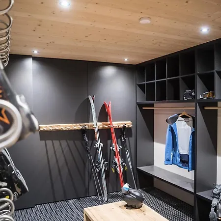 Marmotta Neve - Luxus Ski-in Ski-out Apartament St. Anton am Arlberg